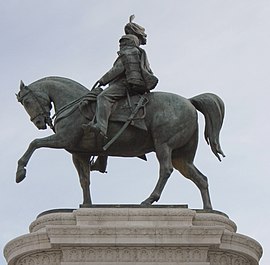 Vittorio_Emanuele_II_statua_altare_Patria