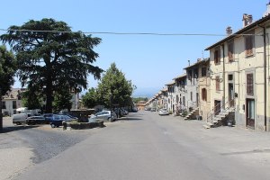 Le casette a schiera in via Luigi Cadorna, tra i primi esempi di costruzione pianificata