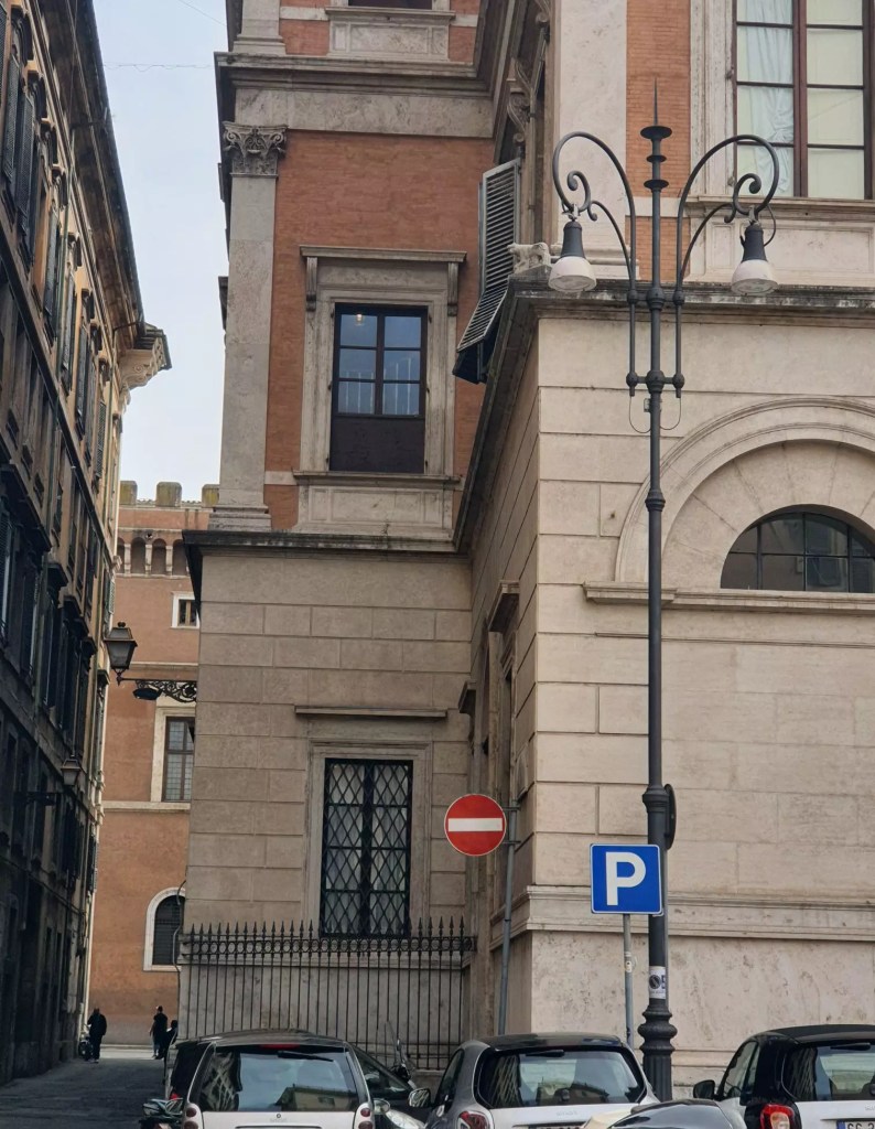 la gatta a palazzo Grazioli foto S. Rinaldi (3)
Palazzo Grazioli e lo spirito di Iside