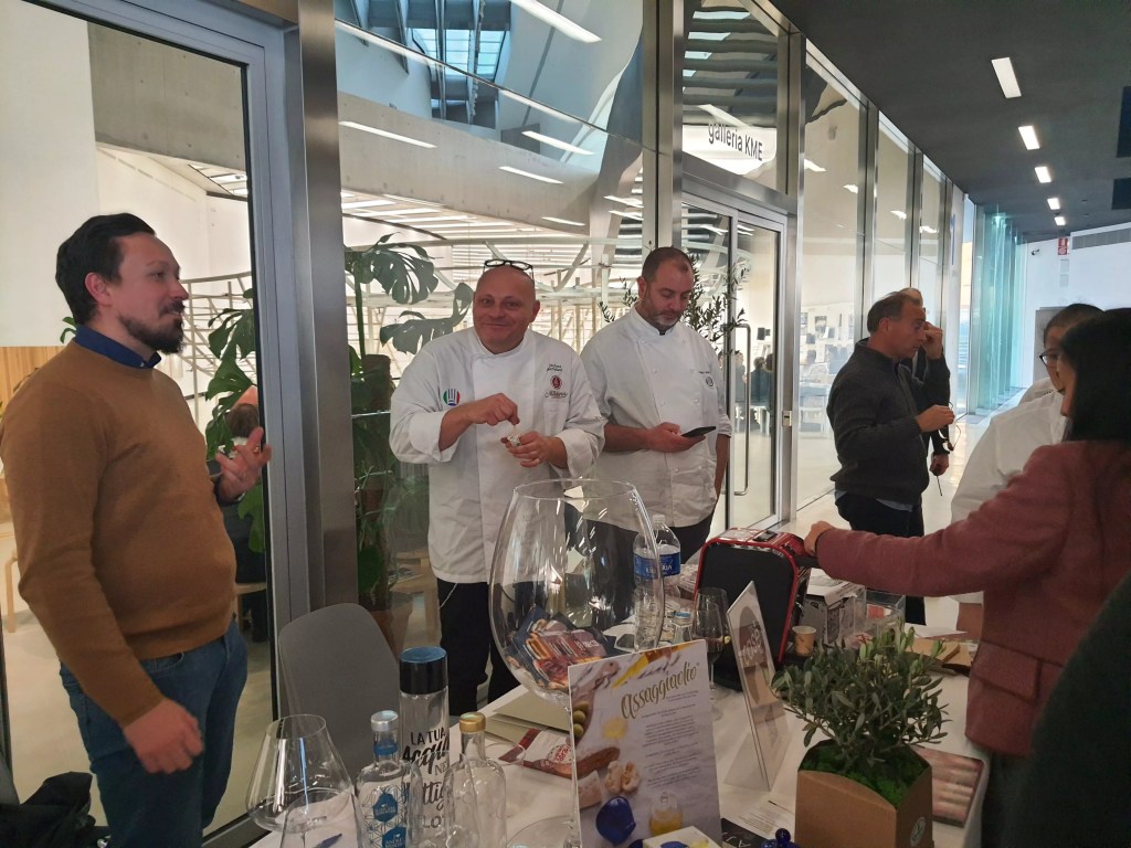 operatori particolarmente attenti alla valorizzazione dell’olio EVO di qualità nella loro attività 