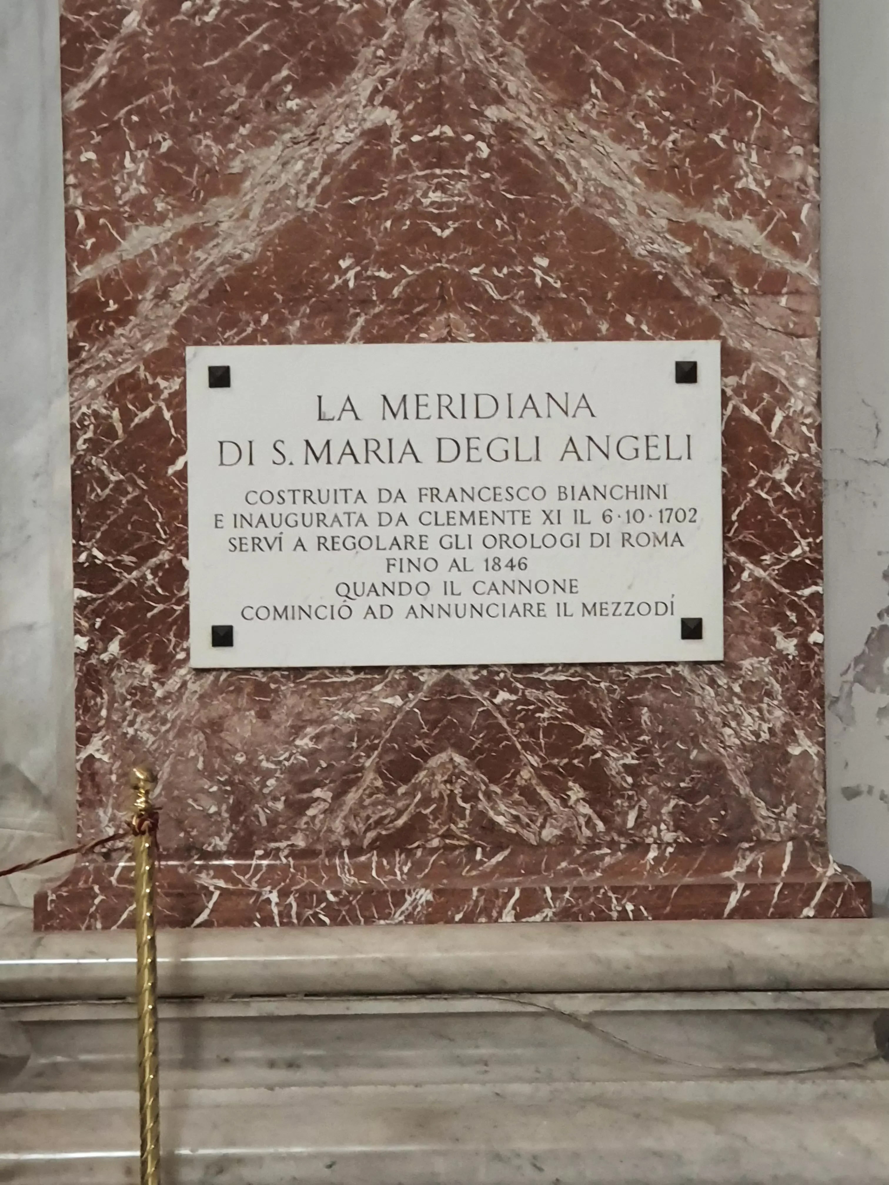 Una targa posizionata nella Basilica